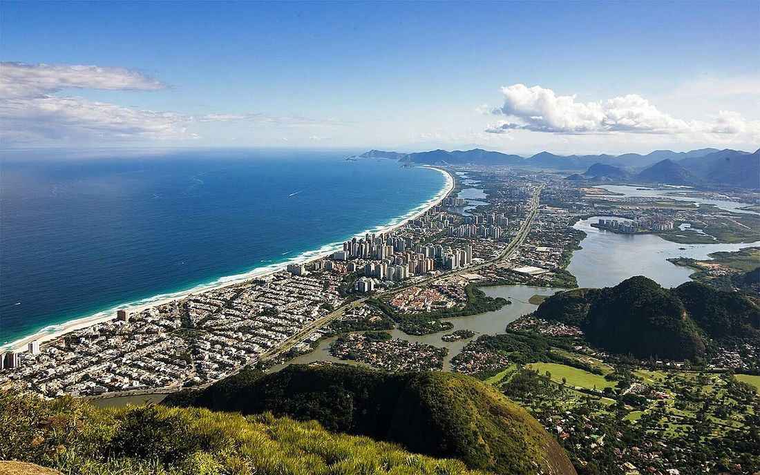 Barra da Tijuca, Rio de Janeiro — bairro atendido pela Blackout Film com instalação de insulfilm residencial e comercial